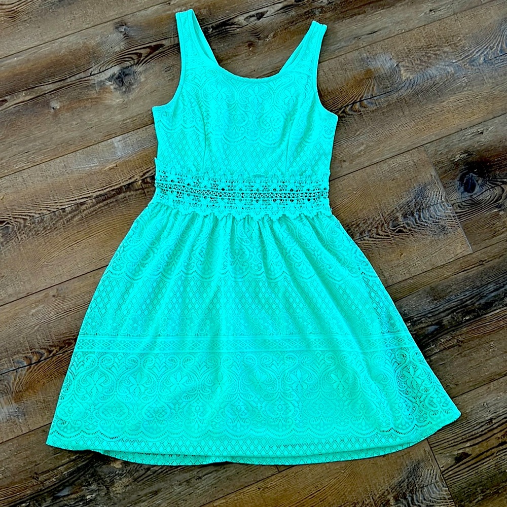 Women’s dress